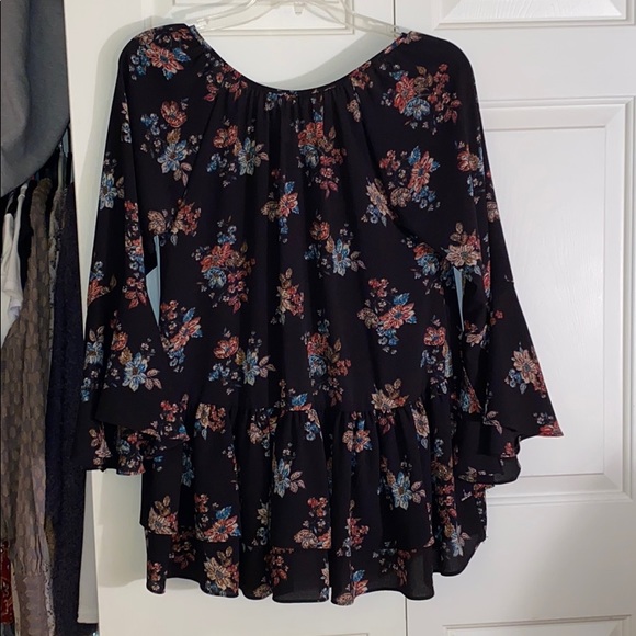 Altar’d State Flare Sleeve Top - Picture 5 of 5